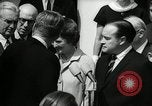 Standbild Bob Hope Washington DC White House USA, 1963, aus Sekunde 32 historischem Filmmaterial Videoclip 65675030505