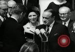 Standbild Bob Hope Washington DC White House USA, 1963, aus Sekunde 35 historischem Filmmaterial Videoclip 65675030505