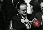 Standbild Bob Hope Washington DC White House USA, 1963, aus Sekunde 53 historischem Filmmaterial Videoclip 65675030505