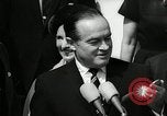 Standbild Bob Hope Washington DC White House USA, 1963, aus Sekunde 57 historischem Filmmaterial Videoclip 65675030505