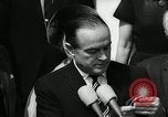 Standbild Bob Hope Washington DC White House USA, 1963, aus Sekunde 61 historischem Filmmaterial Videoclip 65675030505