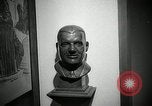 Standbild der Pro Football Hall of Fame Canton Ohio USA, 1963, aus Sekunde 28 historischem Filmmaterial Videoclip 65675030506