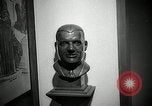 Standbild der Pro Football Hall of Fame Canton Ohio USA, 1963, aus Sekunde 29 historischem Filmmaterial Videoclip 65675030506