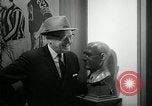 Standbild der Pro Football Hall of Fame Canton Ohio USA, 1963, aus Sekunde 38 historischem Filmmaterial Videoclip 65675030506