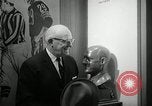 Standbild der Pro Football Hall of Fame Canton Ohio USA, 1963, aus Sekunde 42 historischem Filmmaterial Videoclip 65675030506