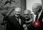 Standbild der Pro Football Hall of Fame Canton Ohio USA, 1963, aus Sekunde 53 historischem Filmmaterial Videoclip 65675030506