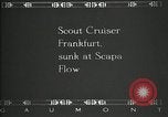 Standbild verzichtet deutschen Schiffe gezogene durch US Navy nach Ersten Weltkrieg New York United States USA, 1920, aus Sekunde 54 historischem Filmmaterial Videoclip 65675030510