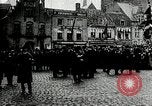 Standbild Präsident Raymond Poincaré Ieper Belgien, 1920, aus Sekunde 20 historischem Filmmaterial Videoclip 65675030511