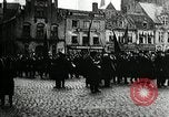 Standbild Präsident Raymond Poincaré Ieper Belgien, 1920, aus Sekunde 25 historischem Filmmaterial Videoclip 65675030511