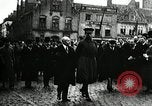 Standbild Präsident Raymond Poincaré Ieper Belgien, 1920, aus Sekunde 29 historischem Filmmaterial Videoclip 65675030511