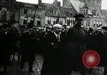 Standbild Präsident Raymond Poincaré Ieper Belgien, 1920, aus Sekunde 32 historischem Filmmaterial Videoclip 65675030511
