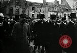 Standbild Präsident Raymond Poincaré Ieper Belgien, 1920, aus Sekunde 35 historischem Filmmaterial Videoclip 65675030511