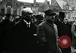 Standbild Präsident Raymond Poincaré Ieper Belgien, 1920, aus Sekunde 37 historischem Filmmaterial Videoclip 65675030511