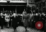 Standbild Präsident Raymond Poincaré Ieper Belgien, 1920, aus Sekunde 39 historischem Filmmaterial Videoclip 65675030511