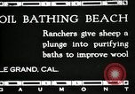 Immagine di Bagno di olio caldo Le Grand California USA, 1920, secondo 1 filmato di repertorio 65675030512