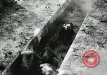 Immagine di Bagno di olio caldo Le Grand California USA, 1920, secondo 55 filmato di repertorio 65675030512