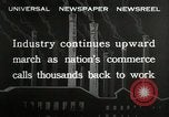 Immagine di Posti di lavoro presso le fabbriche in America durante la Grande Depressione United States USA, 1932, secondo 4 filmato di repertorio 65675030527