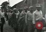 Immagine di Posti di lavoro presso le fabbriche in America durante la Grande Depressione United States USA, 1932, secondo 23 filmato di repertorio 65675030527