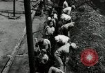 Immagine di Posti di lavoro presso le fabbriche in America durante la Grande Depressione United States USA, 1932, secondo 29 filmato di repertorio 65675030527