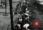 Immagine di Posti di lavoro presso le fabbriche in America durante la Grande Depressione United States USA, 1932, secondo 32 filmato di repertorio 65675030527