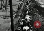 Immagine di Posti di lavoro presso le fabbriche in America durante la Grande Depressione United States USA, 1932, secondo 33 filmato di repertorio 65675030527