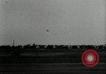 Standbild aviator Jim Mollison Roosevelt Field New York USA, 1932, aus Sekunde 18 historischem Filmmaterial Videoclip 65675030529