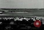 Standbild aviator Jim Mollison Roosevelt Field New York USA, 1932, aus Sekunde 47 historischem Filmmaterial Videoclip 65675030529