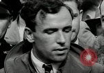 Standbild aviator Jim Mollison Roosevelt Field New York USA, 1932, aus Sekunde 59 historischem Filmmaterial Videoclip 65675030529