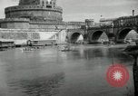 Standbild Wasser rennen Rom Italien, 1932, aus Sekunde 37 historischem Filmmaterial Videoclip 65675030536
