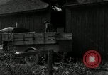 Standbild Most Mühle United States USA, 1916, aus Sekunde 29 historischem Filmmaterial Videoclip 65675030539