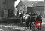 Standbild Most Mühle United States USA, 1916, aus Sekunde 36 historischem Filmmaterial Videoclip 65675030539