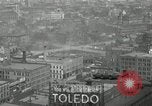 Standbild Innenstadtverkehr in Toledo Ohio Anfang des 20 Jahrhunderts Toledo Ohio USA, 1916, aus Sekunde 21 historischem Filmmaterial Videoclip 65675030541