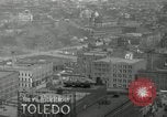 Standbild Innenstadtverkehr in Toledo Ohio Anfang des 20 Jahrhunderts Toledo Ohio USA, 1916, aus Sekunde 23 historischem Filmmaterial Videoclip 65675030541