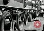 Immagine di Pneumatico in gomma Fabbricazione Akron Ohio USA, 1924, secondo 53 filmato di repertorio 65675030556
