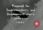Standbild Goodyear Reifen Produktion Konferenz Akron Ohio USA, 1941, aus Sekunde 13 historischem Filmmaterial Videoclip 65675030561