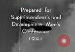 Standbild Goodyear Reifen Produktion Konferenz Akron Ohio USA, 1941, aus Sekunde 17 historischem Filmmaterial Videoclip 65675030561