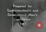Standbild Goodyear Reifen Produktion Konferenz Akron Ohio USA, 1941, aus Sekunde 20 historischem Filmmaterial Videoclip 65675030561