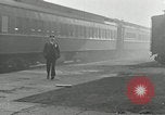 Standbild Goodyear Reifen Produktion Konferenz Akron Ohio USA, 1941, aus Sekunde 29 historischem Filmmaterial Videoclip 65675030561