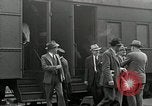 Standbild Goodyear Reifen Produktion Konferenz Akron Ohio USA, 1941, aus Sekunde 46 historischem Filmmaterial Videoclip 65675030561