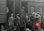 Standbild Goodyear Reifen Produktion Konferenz Akron Ohio USA, 1941, aus Sekunde 49 historischem Filmmaterial Videoclip 65675030561
