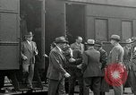 Standbild Goodyear Reifen Produktion Konferenz Akron Ohio USA, 1941, aus Sekunde 52 historischem Filmmaterial Videoclip 65675030561