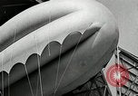 Immagine di Goodyear barrage palloncini Akron Ohio USA, 1941, secondo 49 filmato di repertorio 65675030562