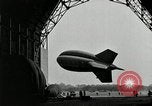 Immagine di Goodyear barrage palloncini Akron Ohio USA, 1941, secondo 58 filmato di repertorio 65675030562