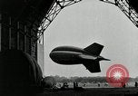 Immagine di Goodyear barrage palloncini Akron Ohio USA, 1941, secondo 59 filmato di repertorio 65675030562