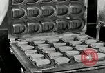 Standbild Goodyear Ferse herstellen Windsor Vermont USA, 1941, aus Sekunde 51 historischem Filmmaterial Videoclip 65675030565