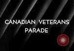 Standbild kanadischen Veterans Parade Toronto Ontario Kanada, 1941, aus Sekunde 3 historischem Filmmaterial Videoclip 65675030568