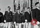 Standbild kanadischen Veterans Parade Toronto Ontario Kanada, 1941, aus Sekunde 47 historischem Filmmaterial Videoclip 65675030568