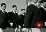Standbild kanadischen Veterans Parade Toronto Ontario Kanada, 1941, aus Sekunde 51 historischem Filmmaterial Videoclip 65675030568