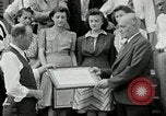 Standbild Sieg Darlehen Award Saint Hyacinthe Quebec Kanada, 1941, aus Sekunde 20 historischem Filmmaterial Videoclip 65675030569