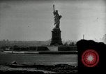 Image Liberty Island et Manhattan New York United States USA, 1948, de la seconde 5 séquences d'archives historiques vidéo 65675030575